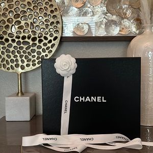 Chanel box